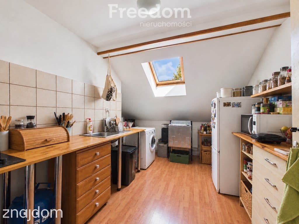 Dom wolnostojący 150m2 z fotowoltaiką i garażem - zdjęcie 9