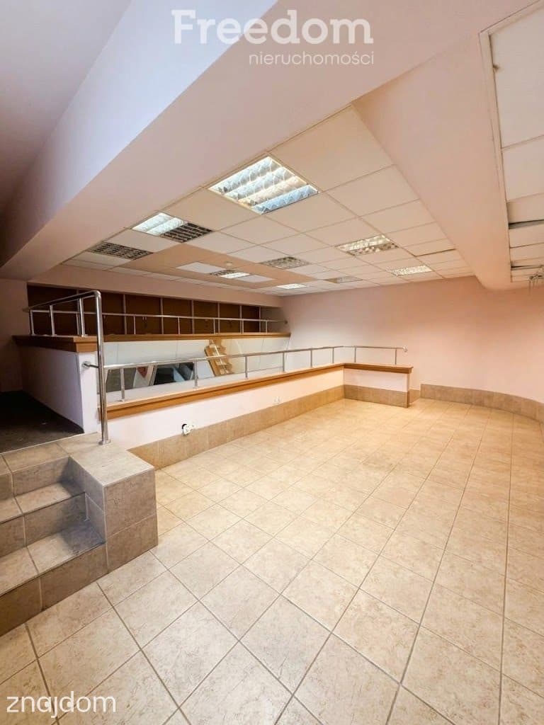 Przestronny, dwupoziomowy lokal usługowo-handlowy | Pawilon Skaut - zdjęcie 7