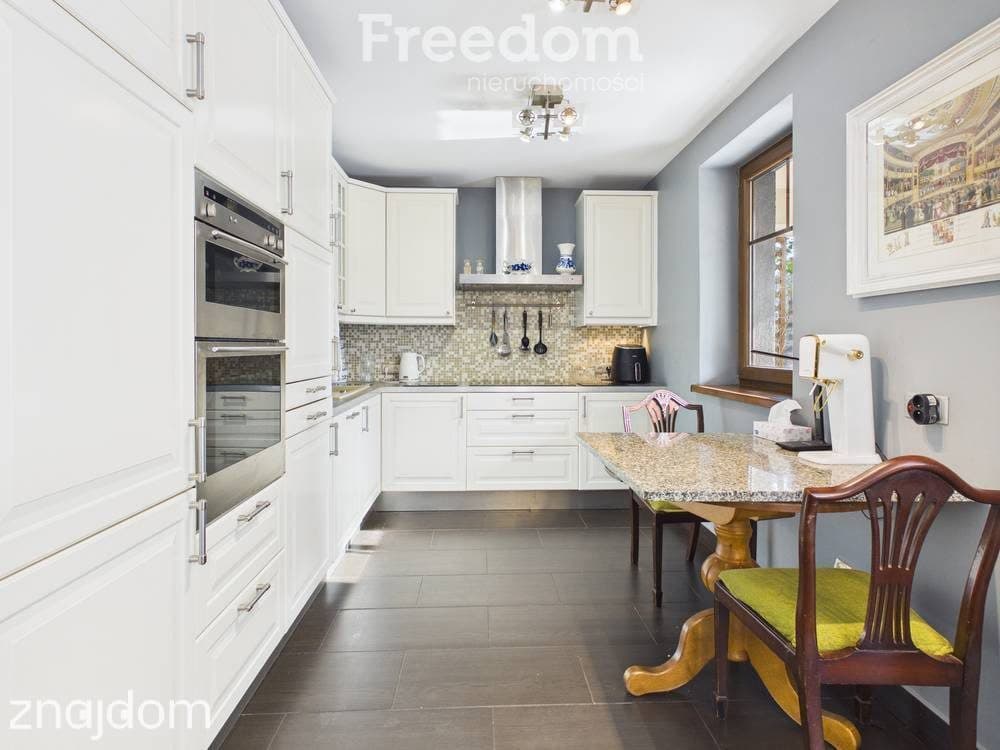Dom 154 m² z pięknym ogrodem i apartamentem | Dobrzeń Wielki - zdjęcie 5