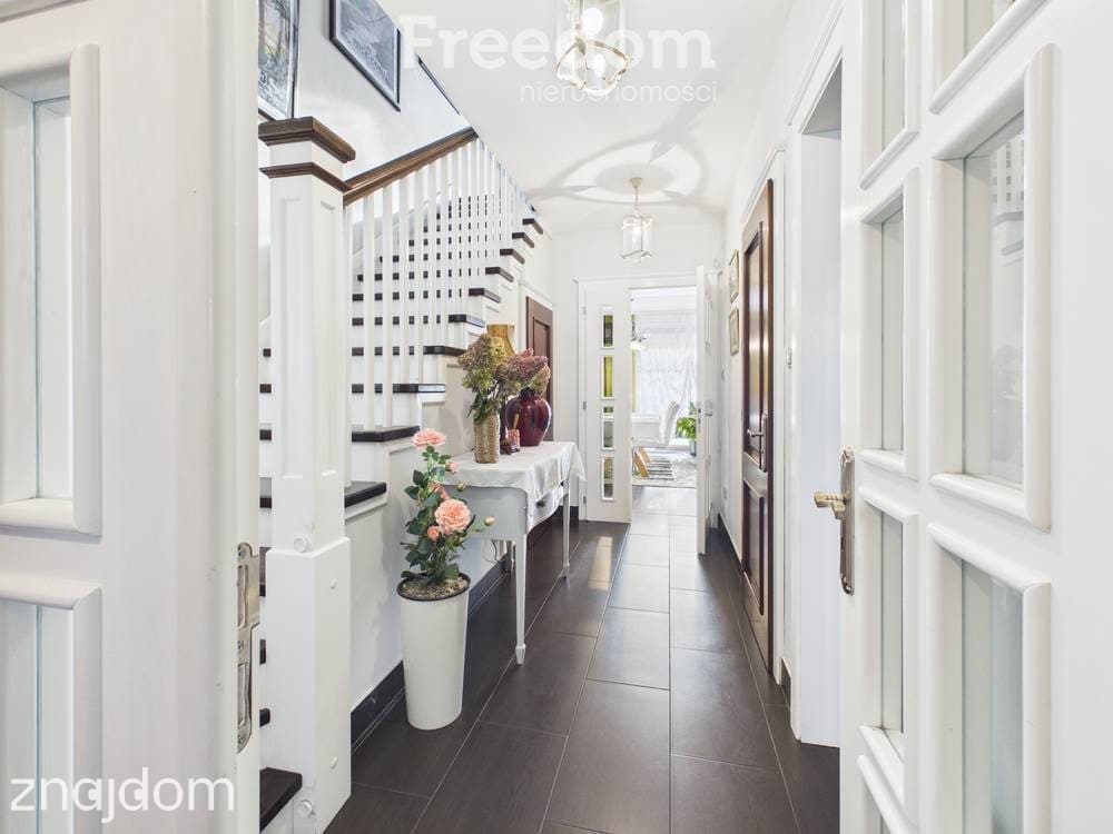Dom 154 m² z pięknym ogrodem i apartamentem | Dobrzeń Wielki - zdjęcie 10