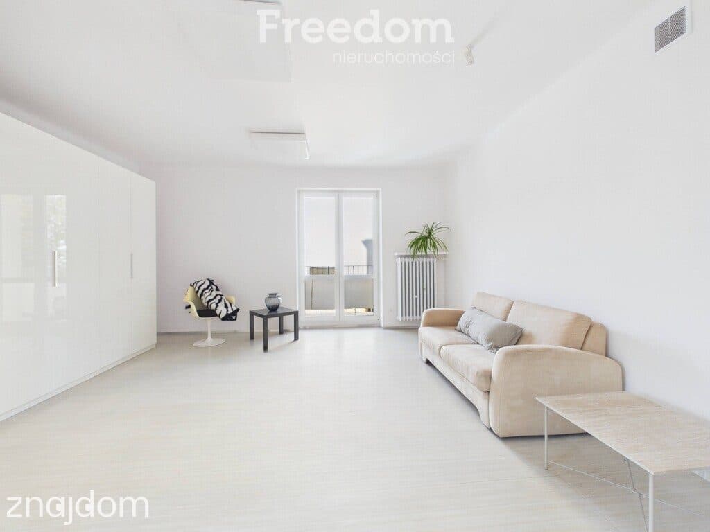 Na sprzedaż mieszkanie/kawalerka 38m2 ul. Narutowicza, balkon, piwnica - zdjęcie 3