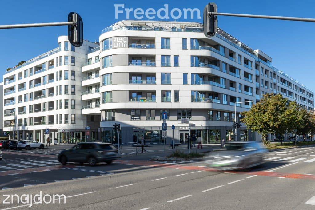 Plac Unii | 2 pokoje | garderoba | miejsce w hali | kom. lokatorska - zdjęcie 9