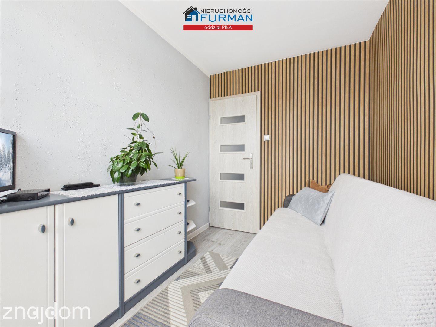 Mieszkanie 4 pokojowe o pow. 56,2m- balkon, blok - zdjęcie 9