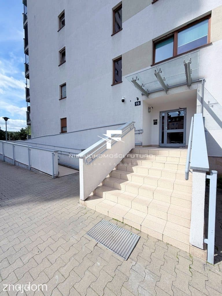 2 pokoje z balkonem i m.postojowym blisko jeziora - zdjęcie 2
