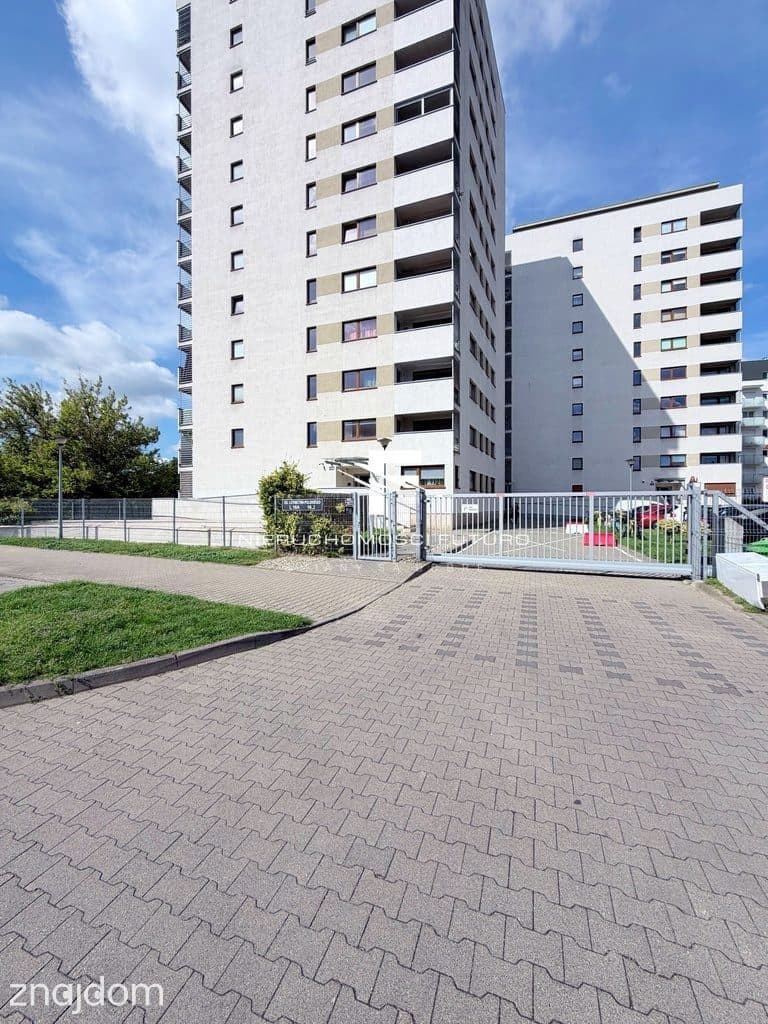 2 pokoje z balkonem i m.postojowym blisko jeziora