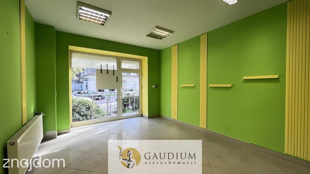 Lokal w centrum Gdyni z witryną