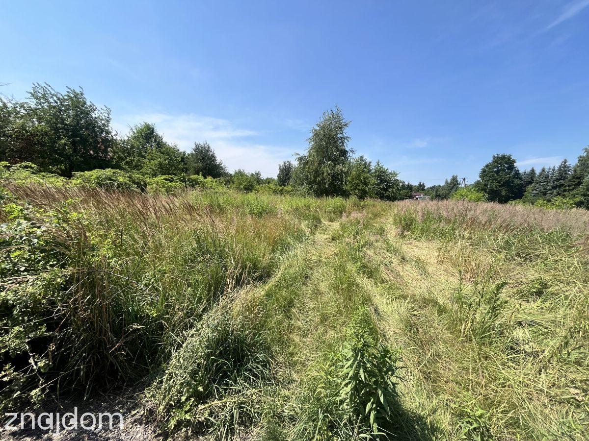 Działka o pow. 902 m2 pod zabudowę domu