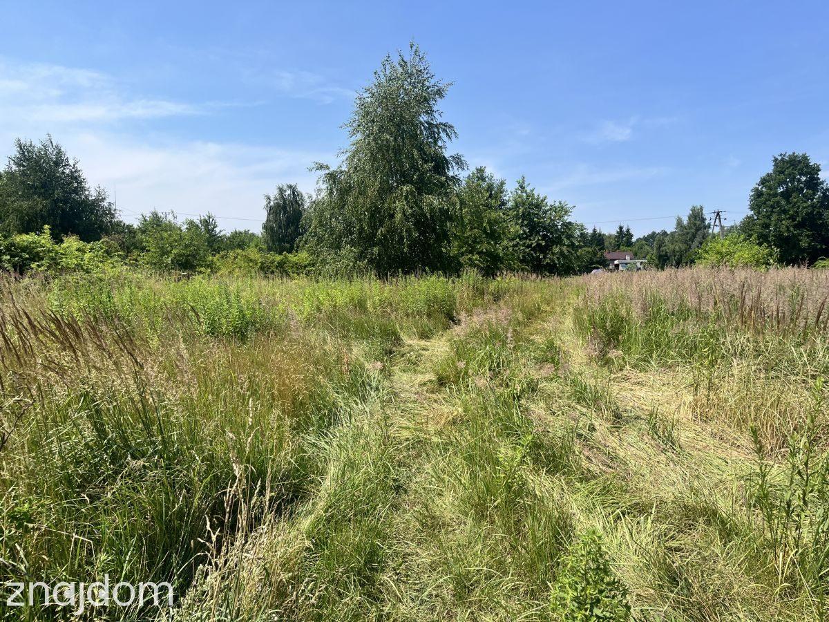 Działka o pow. 902 m2 pod zabudowę domu - zdjęcie 4