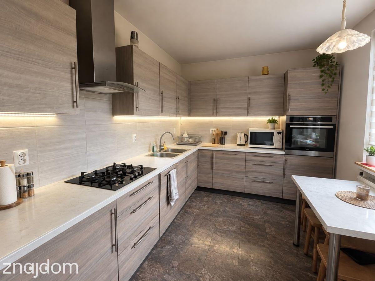 Dom 80 m² + działka 8100 m² - zdjęcie 5