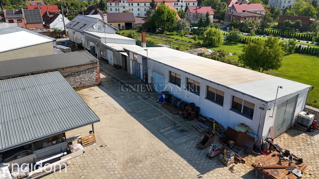 Warsztat z magazynem, wiatą i dużym placem - zdjęcie 4