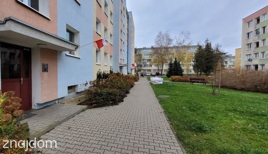 Ustawne 3-pokojowe mieszkanie 48 m² z balkonem prz