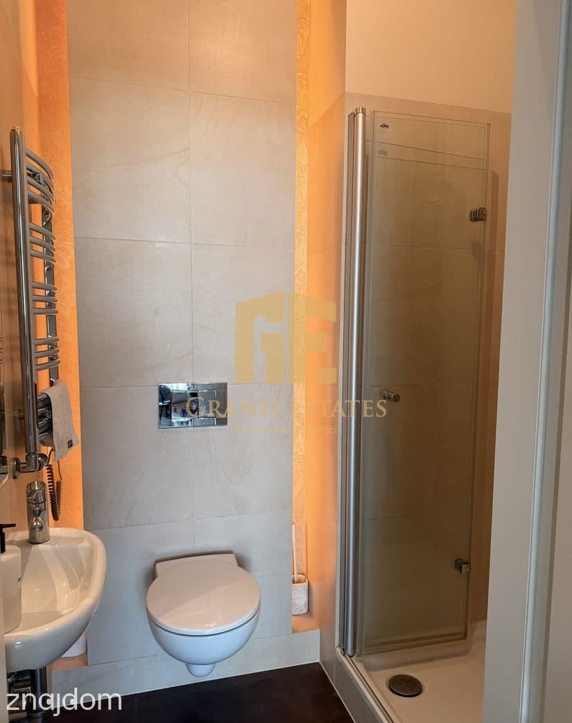 Unikatowy apartament na ostatniej kondygnacji - zdjęcie 9