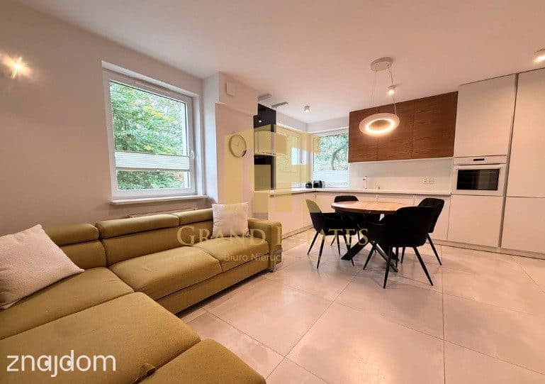 Słoneczne 3-pokojowe mieszkanie z balkonem 16 m²