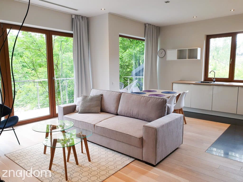 Przestronny apartament w zielonej okolicy - zdjęcie 5