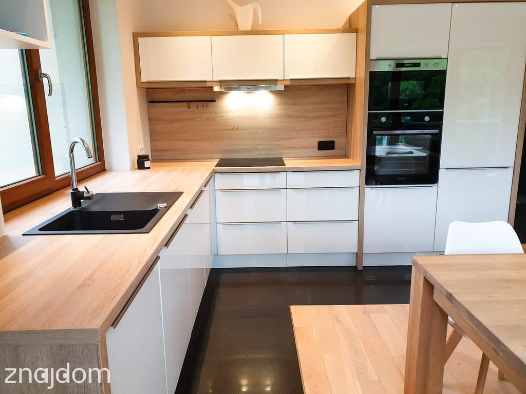 Przestronny apartament w zielonej okolicy - zdjęcie 2