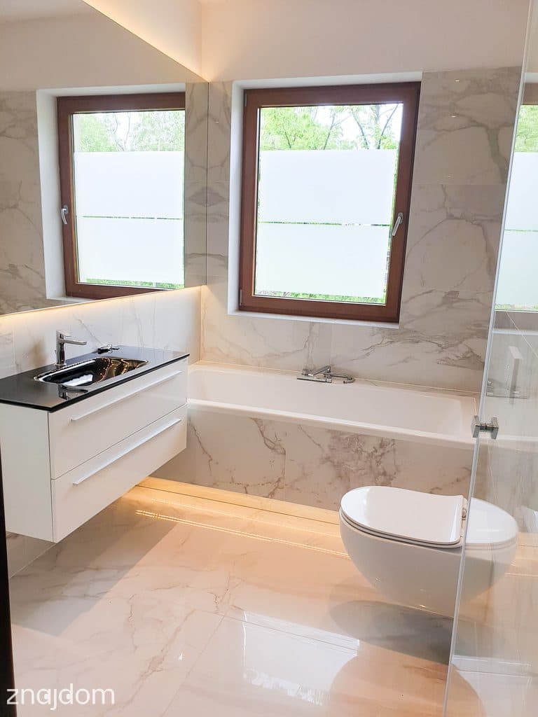 Przestronny apartament w zielonej okolicy - zdjęcie 9
