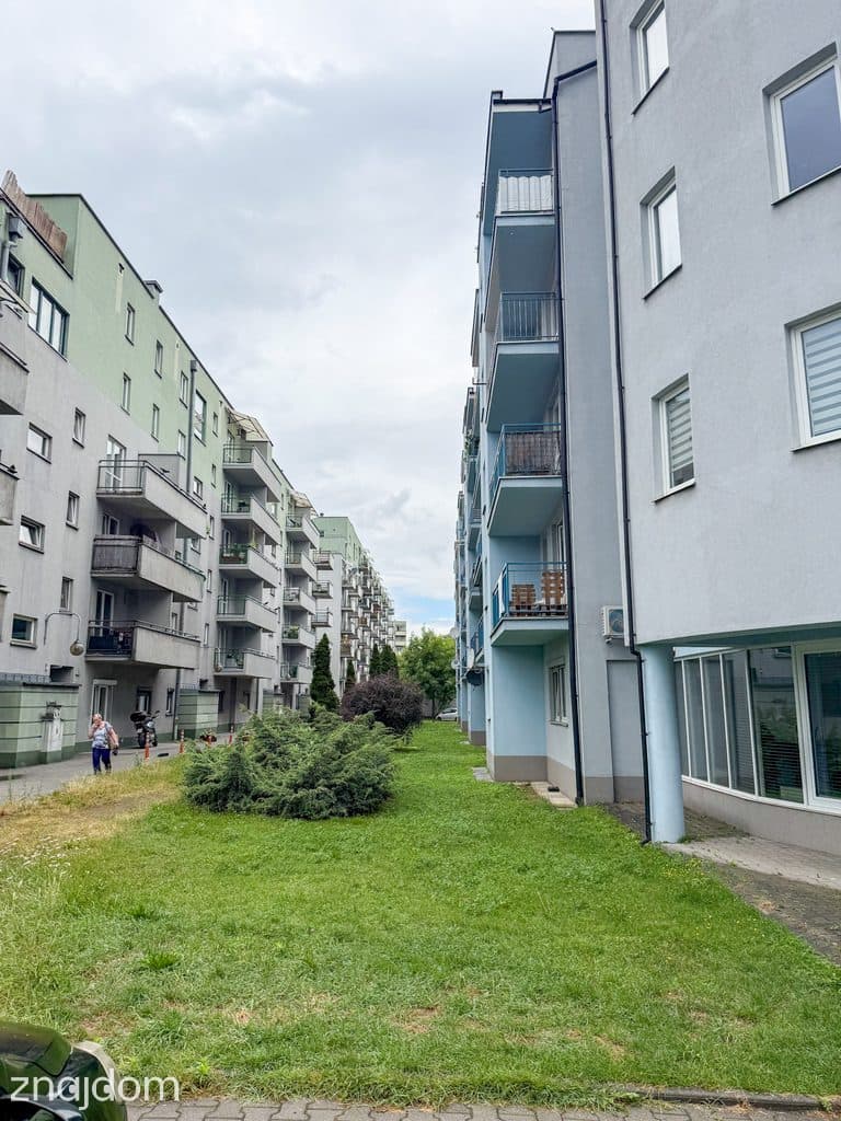 Mieszkanie z balkonem, osobne pokoje - zdjęcie 13