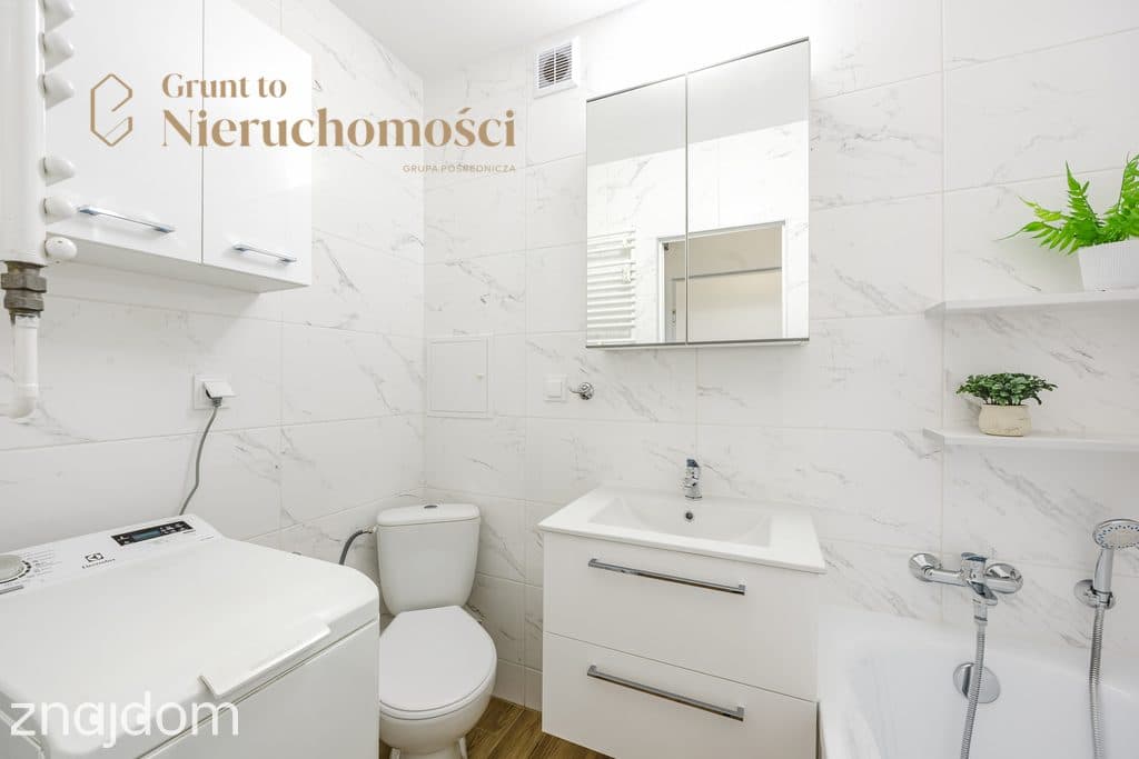 Po generalnym remoncie | balkon | kawalerka | - zdjęcie 10