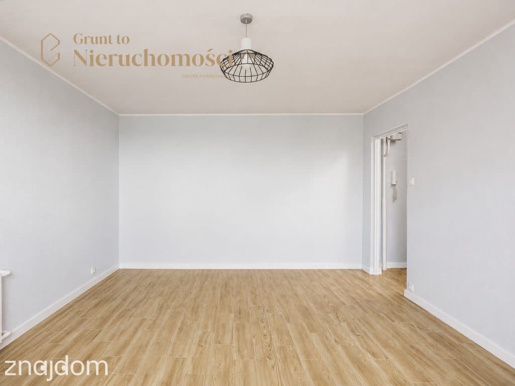 Po generalnym remoncie | balkon | kawalerka | - zdjęcie 11