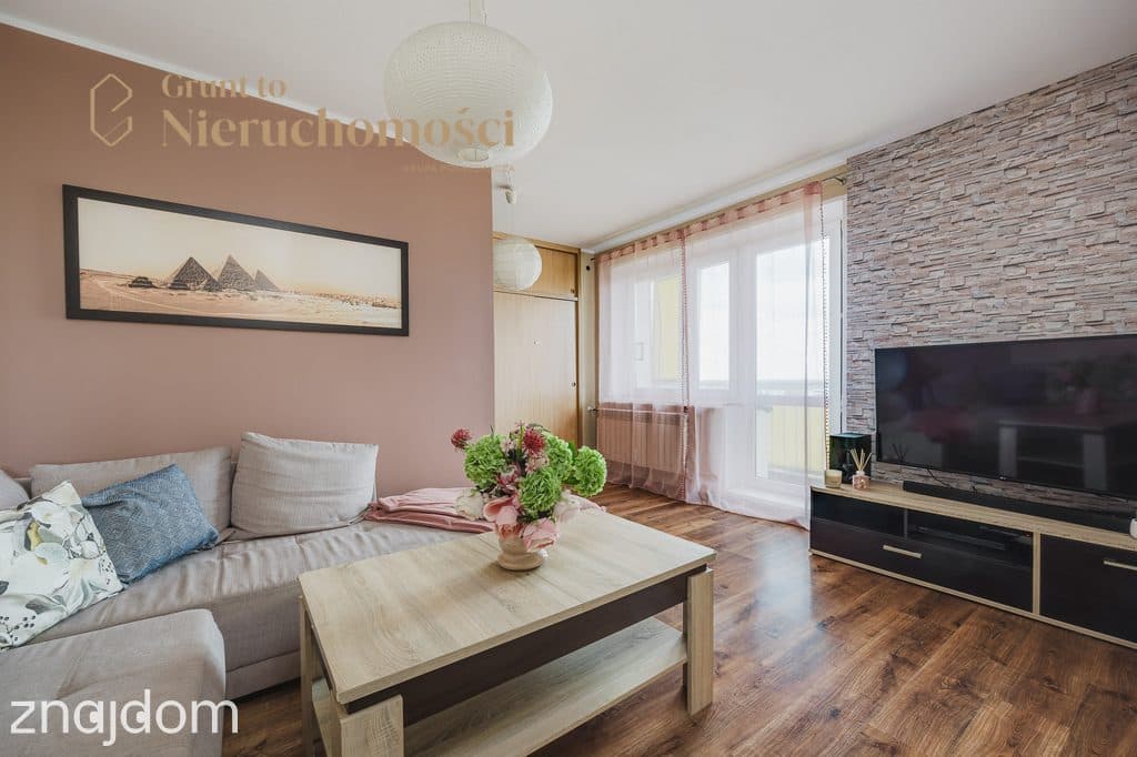 Balkon | 2 pokoje | 10 piętro | piwnica | komórka lokatorska