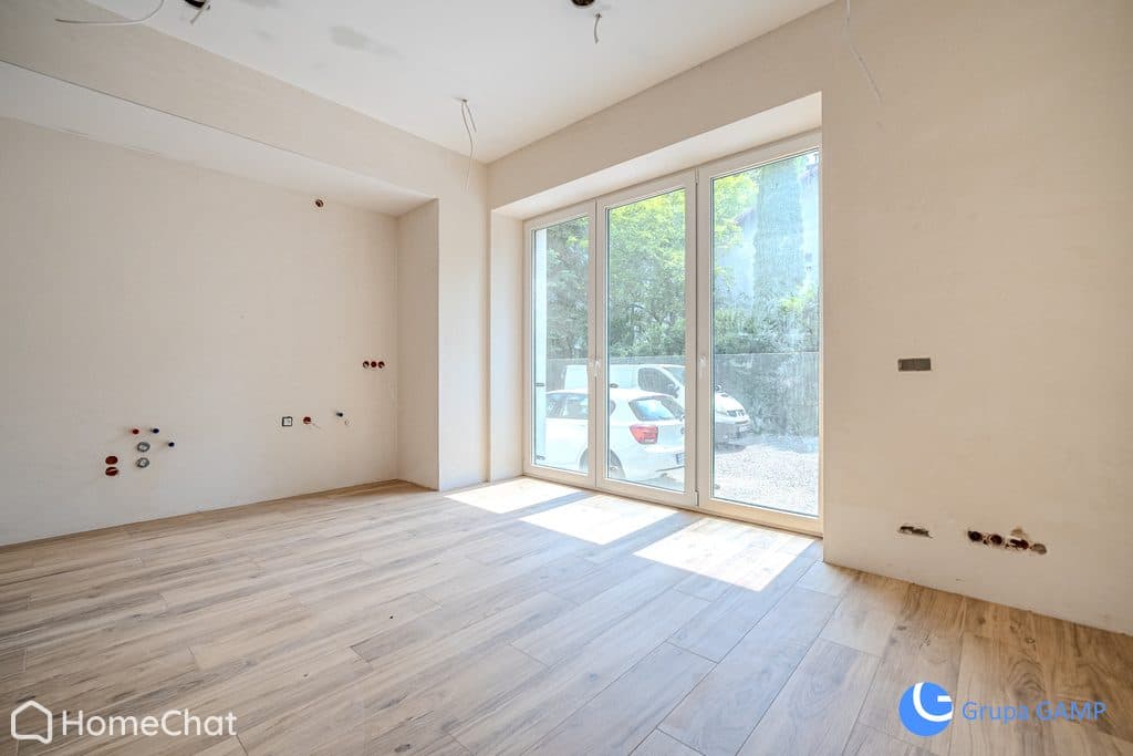 Lokal usługowy*2-pok*35m2*Azory*Parter