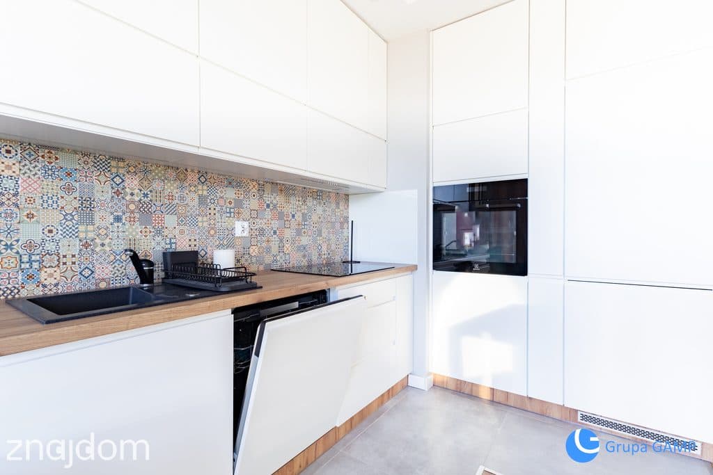 2pok, 34m2, *Mogilska Tower* Balkon, Parking - zdjęcie 4