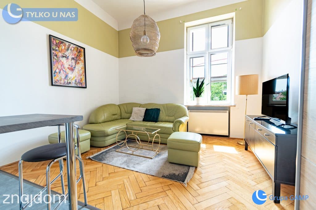 Studio 25m2 *Kopernika 22- Stare Miasto*2700całość - zdjęcie 2