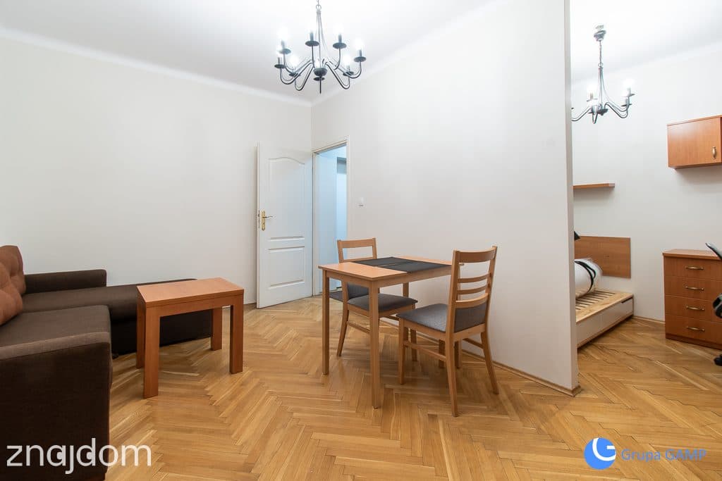 Kawalerka z oddzielną kuchnią *Kazimierz* 35 m² - zdjęcie 2