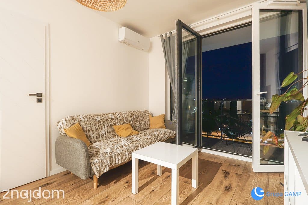 2pok, 43m² *Mogilska, Łaszkiewicza*, balkon