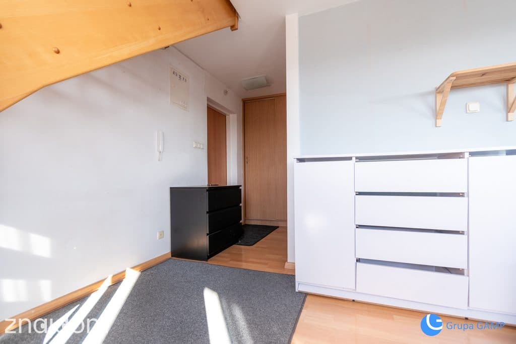 48m2 / Antresola / Garderoba - zdjęcie 5