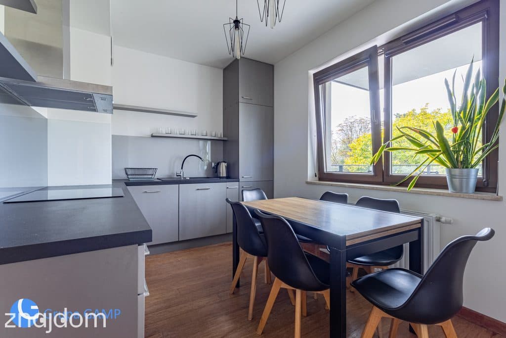 Apartament z widokiem na park, Wisłę i Wawel |3 pokoje, 2 garaże, 72m2