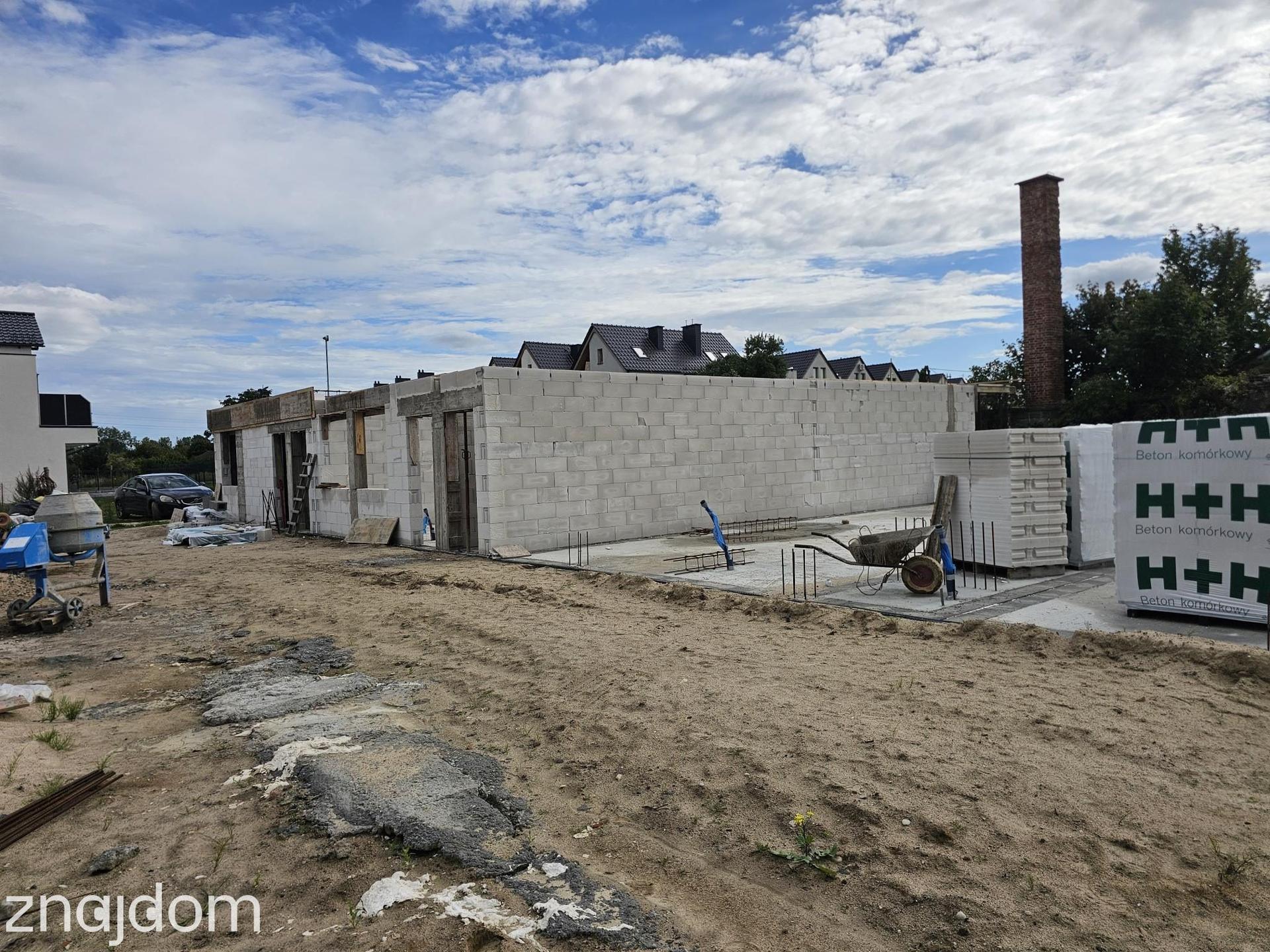 137,68 m² na dwóch poziomach – przestrzeń, którą możesz urządzić po swojemu. - zdjęcie 5
