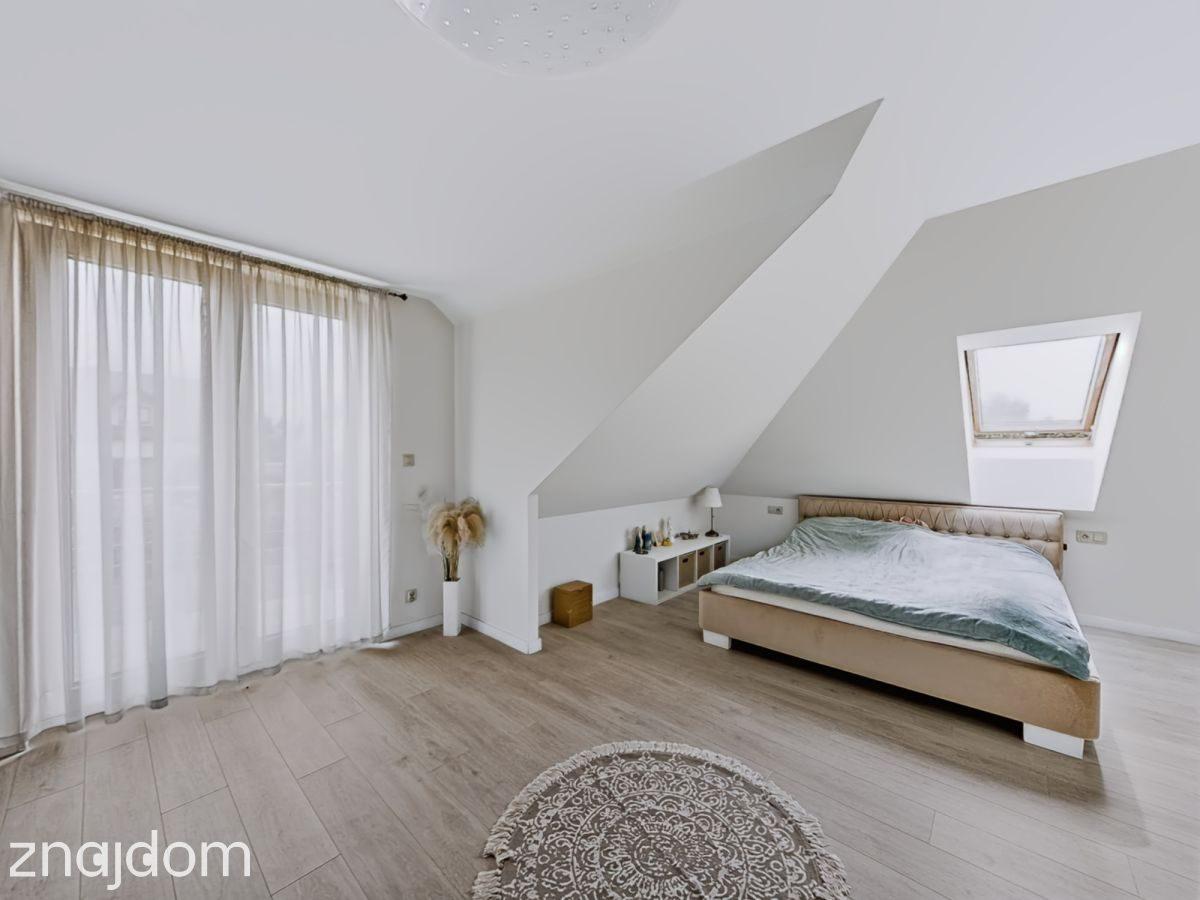 Dom rok budowy 2021 | 247 m² | ogród 946 m - zdjęcie 17