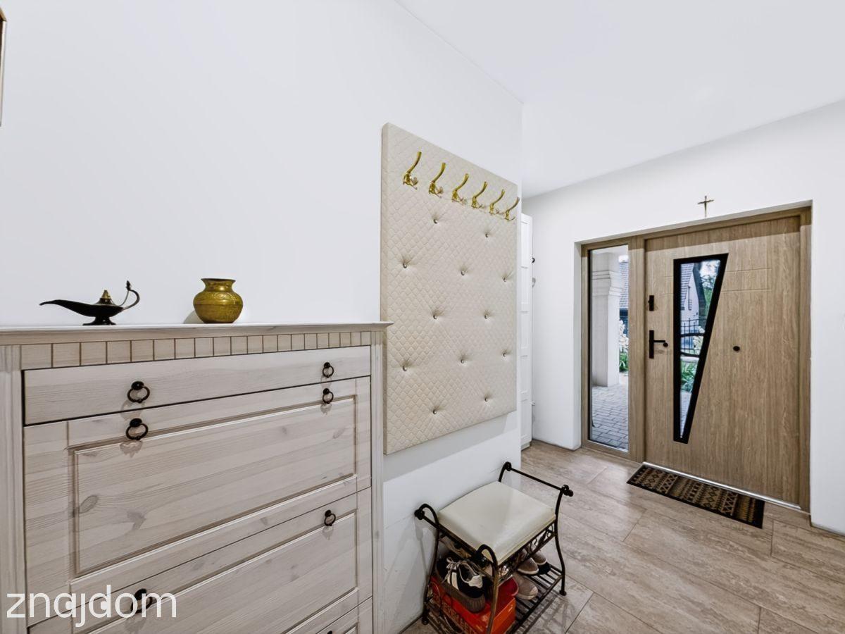 Dom rok budowy 2021 | 247 m² | ogród 946 m - zdjęcie 18