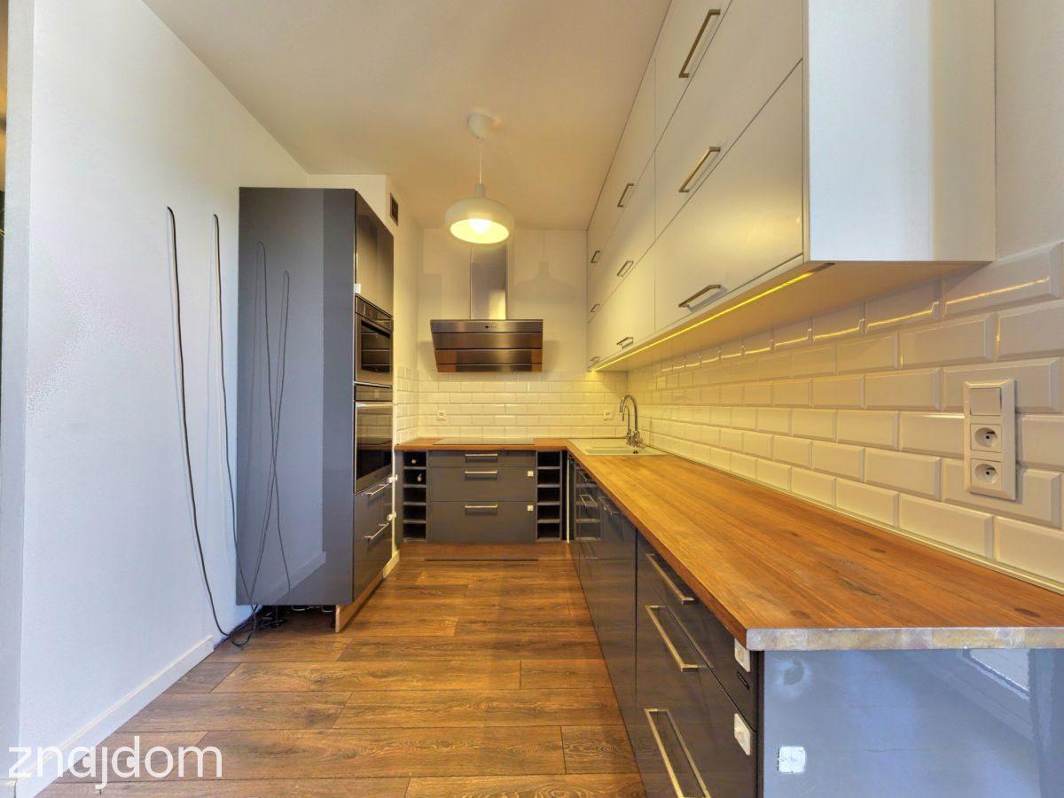 APARTAMENT Z TARASEM NA OSTATNIM 6 PIĘTRZE | ŁÓDŹ - zdjęcie 5