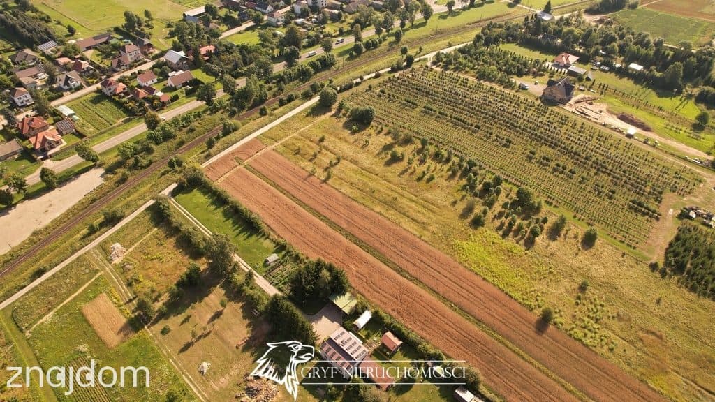 - Działka budowlana z WZ - Pełne media - zdjęcie 4