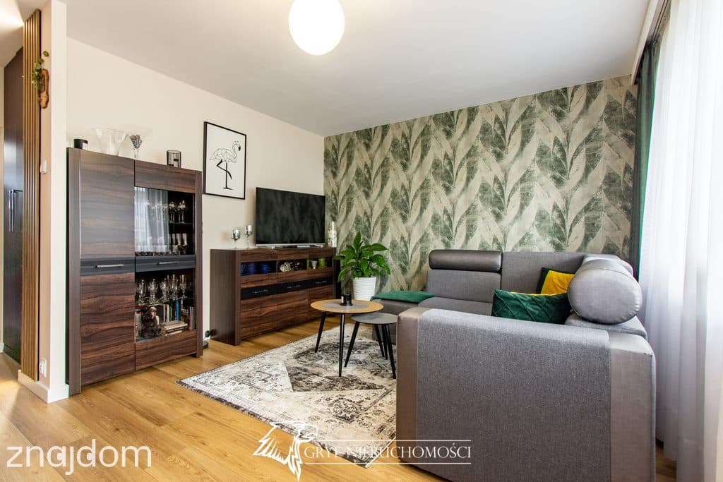 Zadbane 3 pokojowe mieszkanie z oddzielną kuchnią - zdjęcie 2