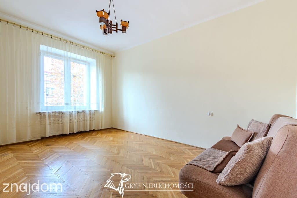 - Funkcjonalny układ - 2 pokoje - cegła - centrum miasta - - zdjęcie 4