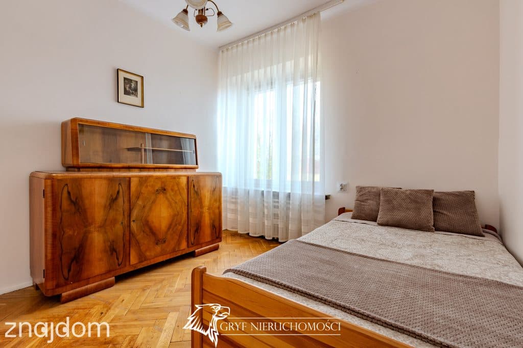 - Funkcjonalny układ - 2 pokoje - cegła - centrum miasta -