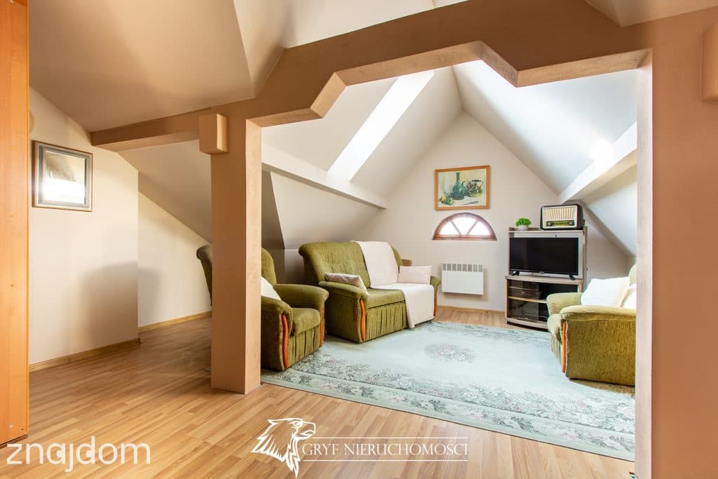 - Dwupoziomowe mieszkanie - 125,20 m2 - cegła - zdjęcie 10