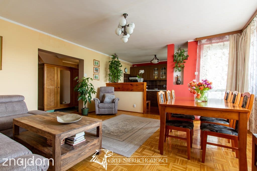 - Dwupoziomowe mieszkanie - 125,20 m2 - cegła - zdjęcie 3
