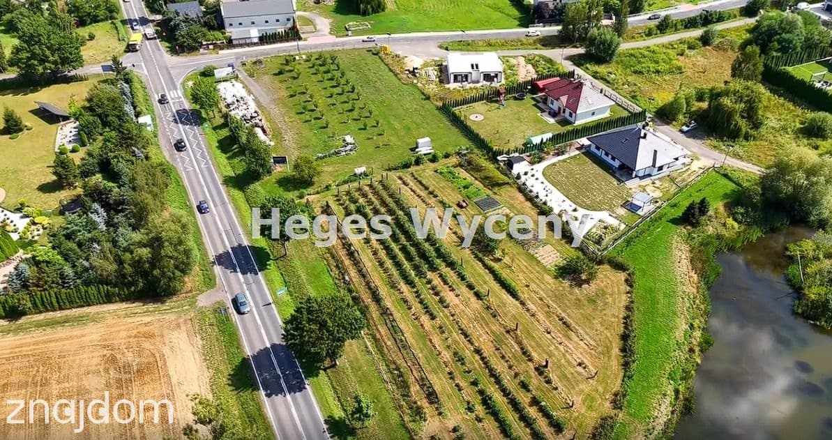 Działka usługowa z dużym potencjałem inwestycyjnym - zdjęcie 2