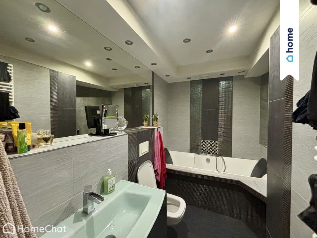2-pokojowe mieszkanie w kamienicy z garażem, 34 m²