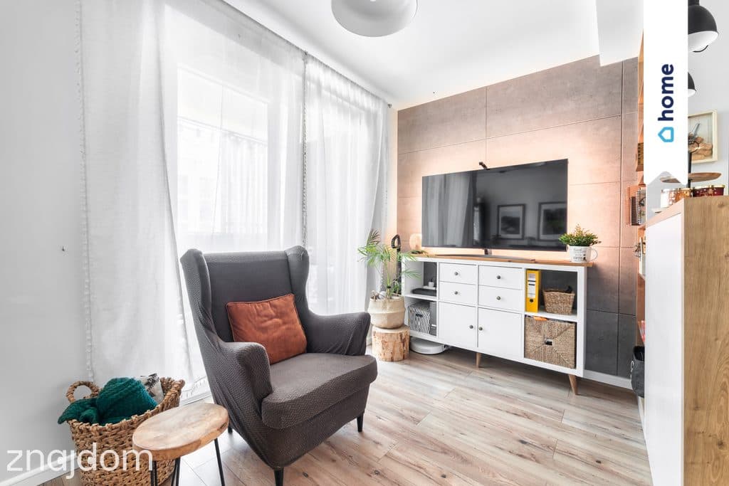 Piękne/Salon z aneksem/2 sypialnie/Logia - zdjęcie 4