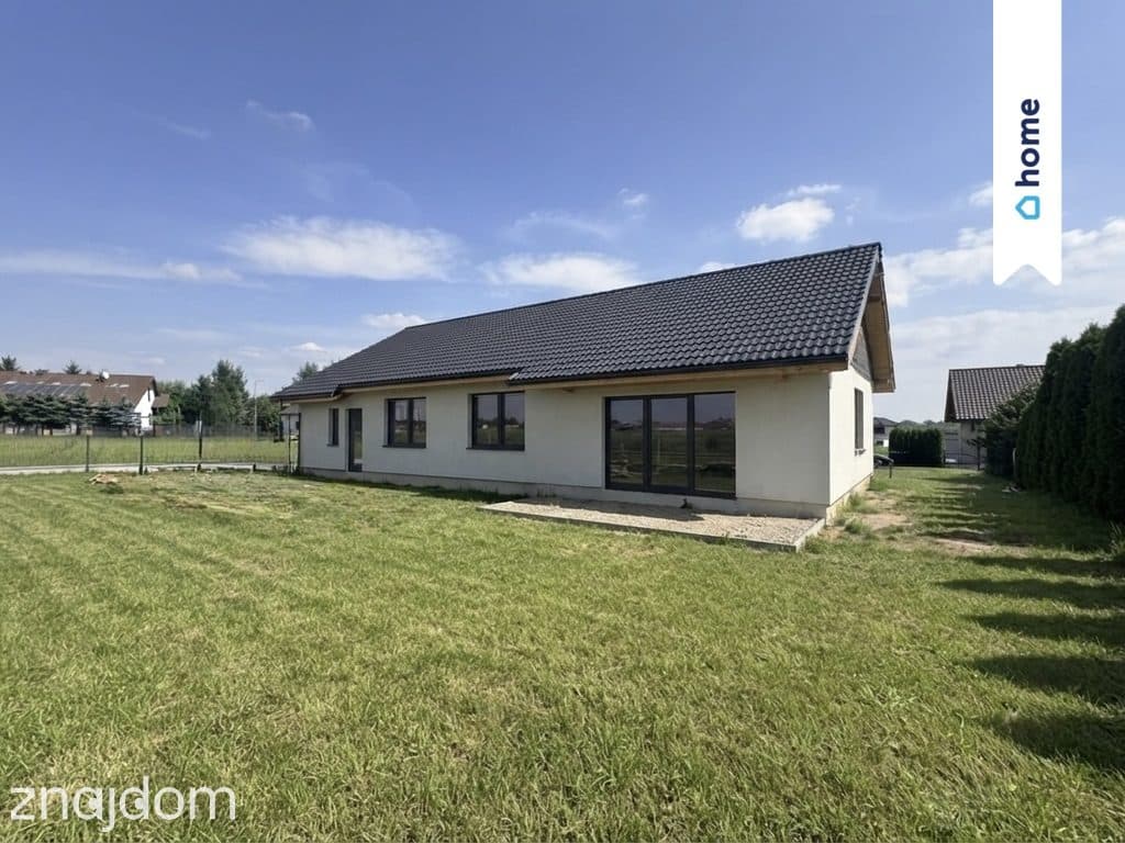 Dom wolnostojący z pompą ciepła w Dobrczu 120m2