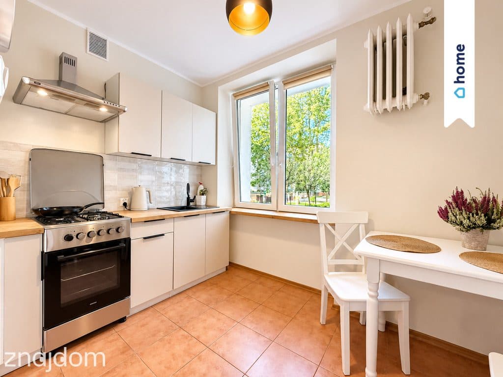 2 pokoje, 46 m², parter, świeżo po remoncie, Stasz