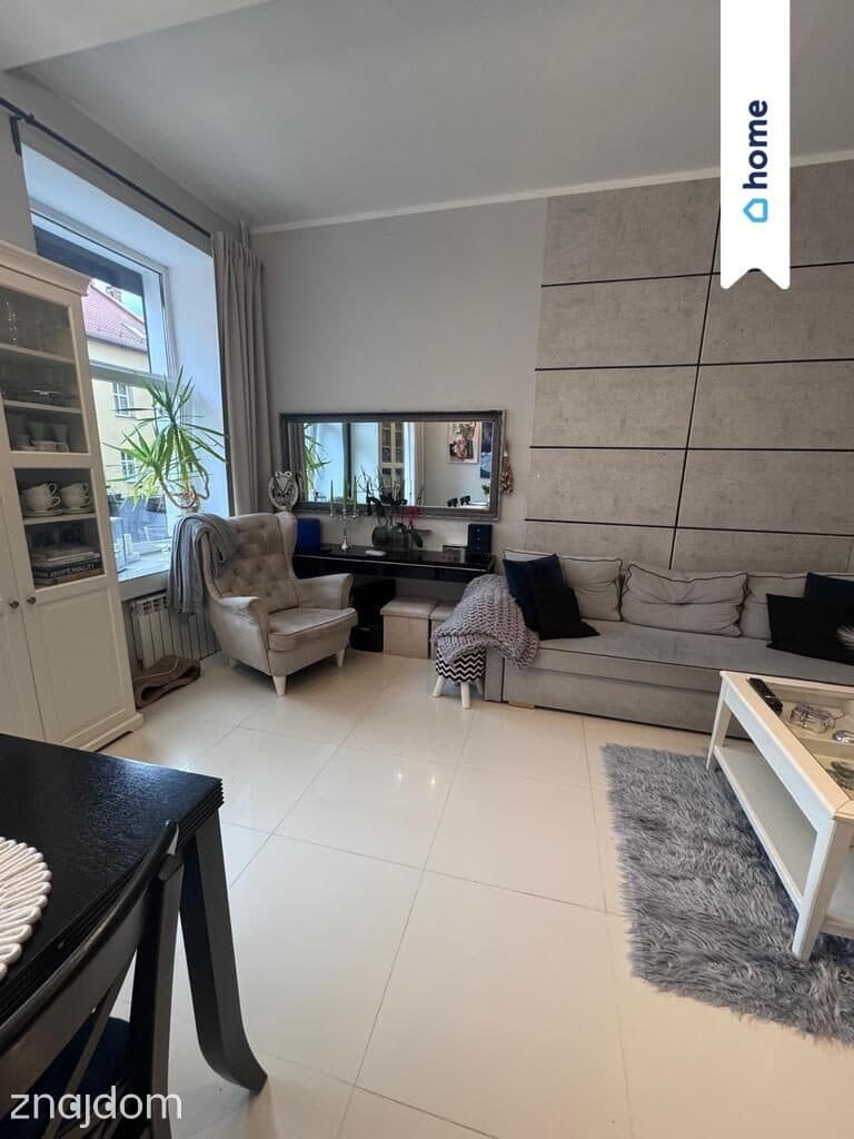 Kamienna Góra | Przestronne mieszkanie 64,3 m² w samym Rynku |