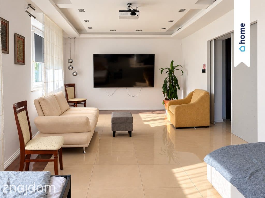 Wyjątkowy dom w sercu Koluszek – ok. 200 m² | działka 1560 m² - zdjęcie 6