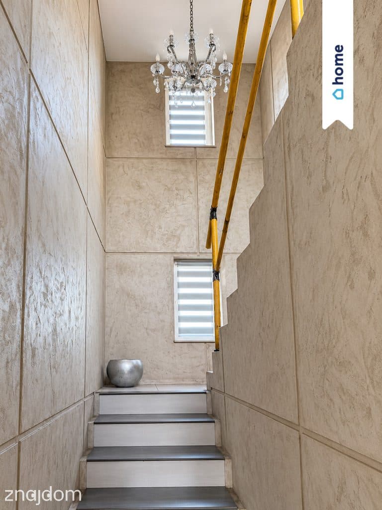 Wyjątkowy dom w sercu Koluszek – ok. 200 m² | działka 1560 m² - zdjęcie 7