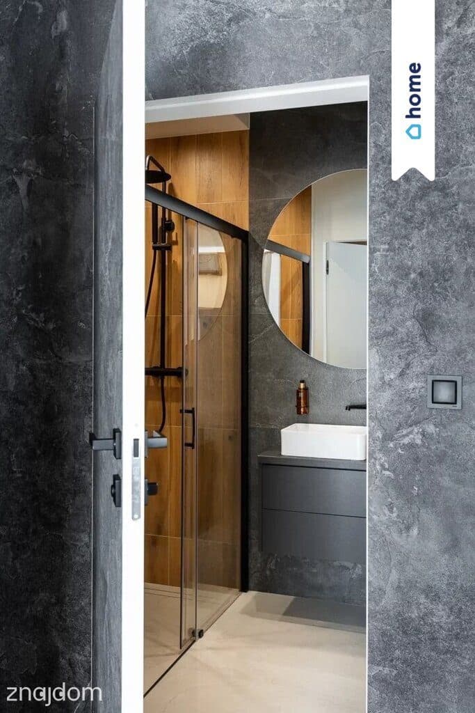 Apartament 5 osobowy z sypialnią i balkonem - zdjęcie 8